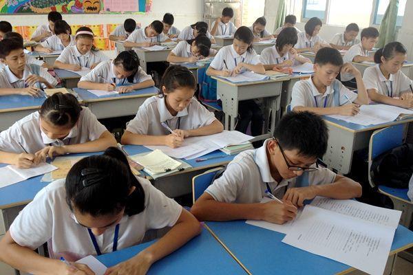 孩子近視教室座位往前坐可以嗎？